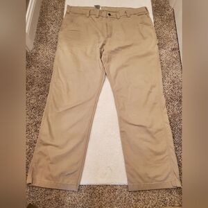 Carhartt sz 44x32. relaxed fit  mens cargo khaki